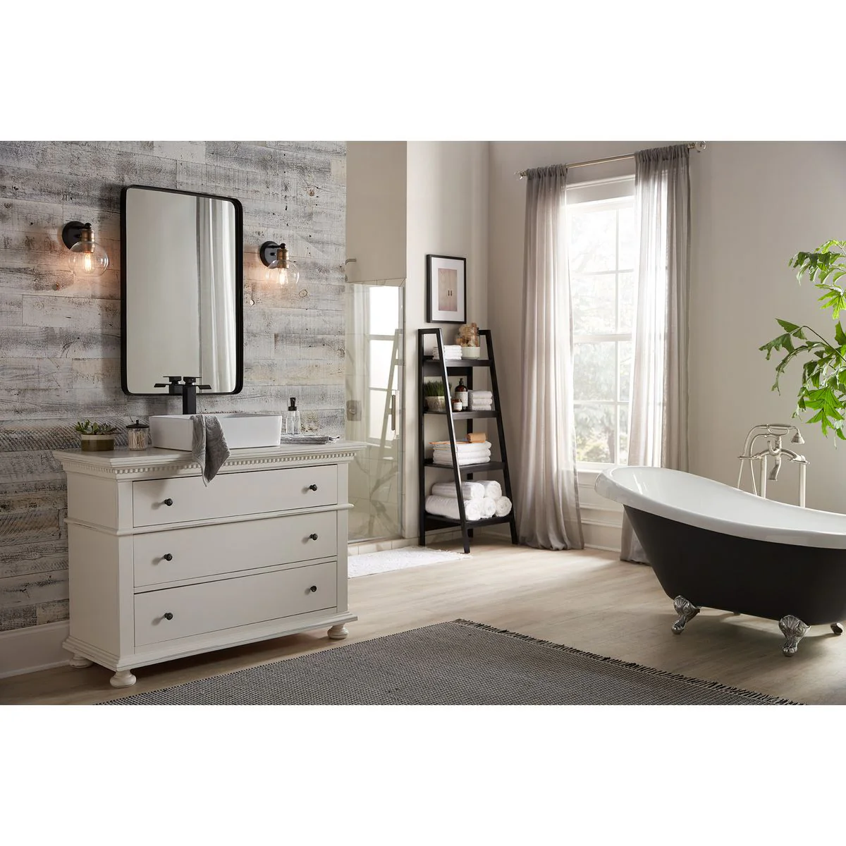 Hansford Collection One-Light Clear Glass Bath Vanity Light - Image 6