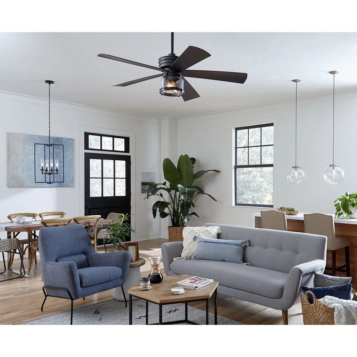 Kellwyn Collection Four-Light Clear Glass Foyer Pendant Light - Image 4