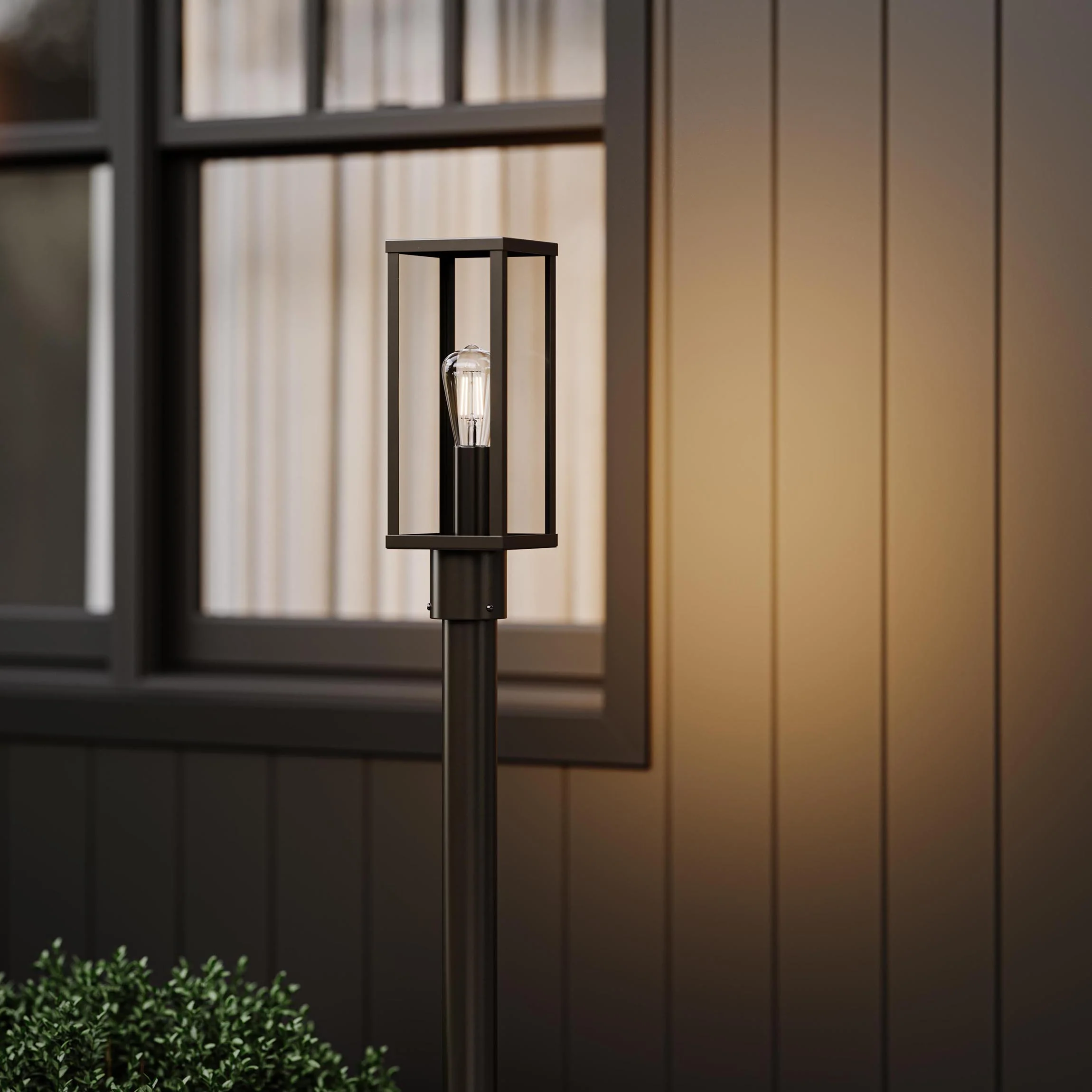 Ryle One-Light Post Mount Lantern with Clear Glass Panels - Image 3